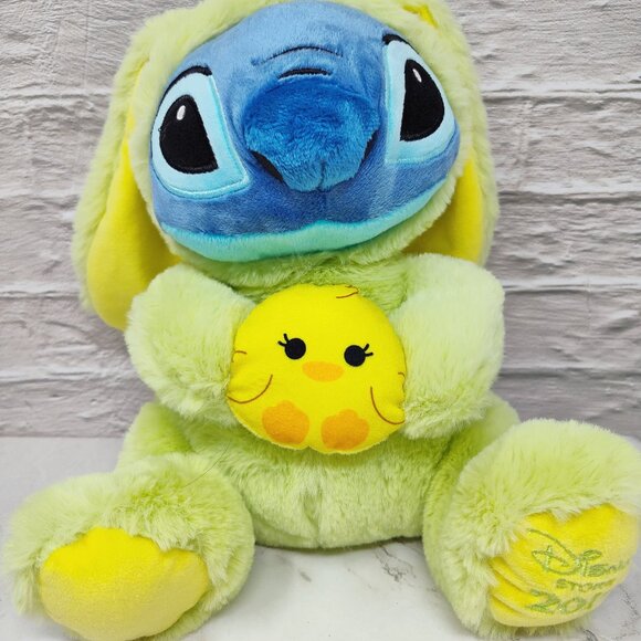Disney Store 2019 Easter Bunny Lilo & Stitch Green Stuffed Animal Plush Toy - 11 - Picture 1 of 3